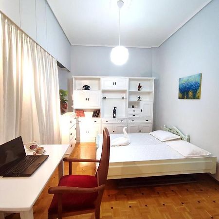 Charm & Comfort Near Petralona Station 아테네 외부 사진
