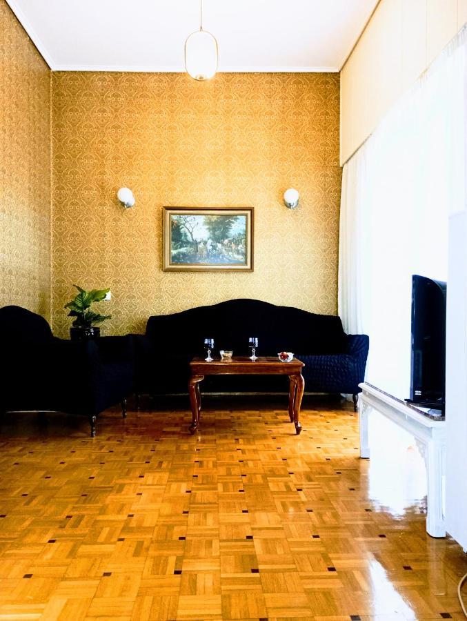 Charm & Comfort Near Petralona Station 아테네 외부 사진